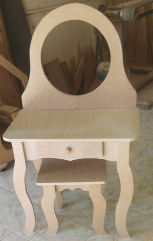 Beliche lúdico artesanal com escorregador